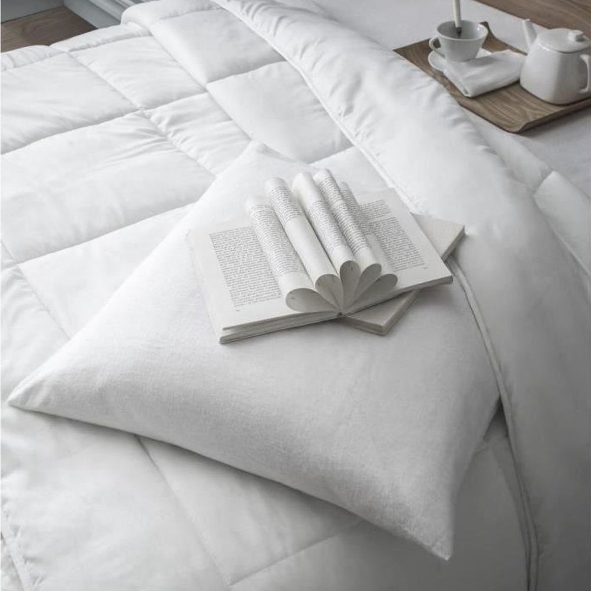 Protective fleece pillow cover 60 x 60 cm
