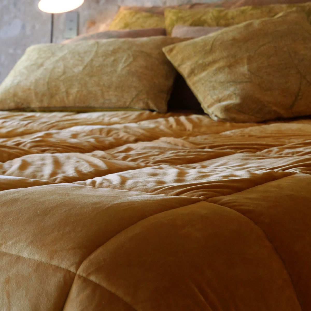 Moki bedspread - 240 x 260 cm - Gold