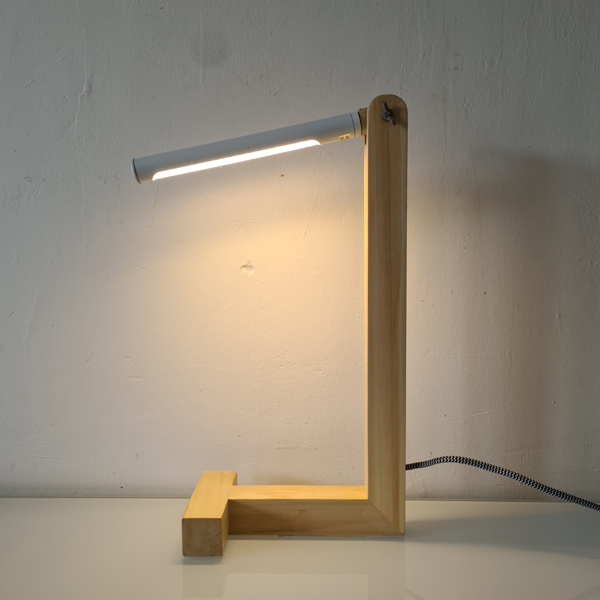 Table lamp - White and Wood