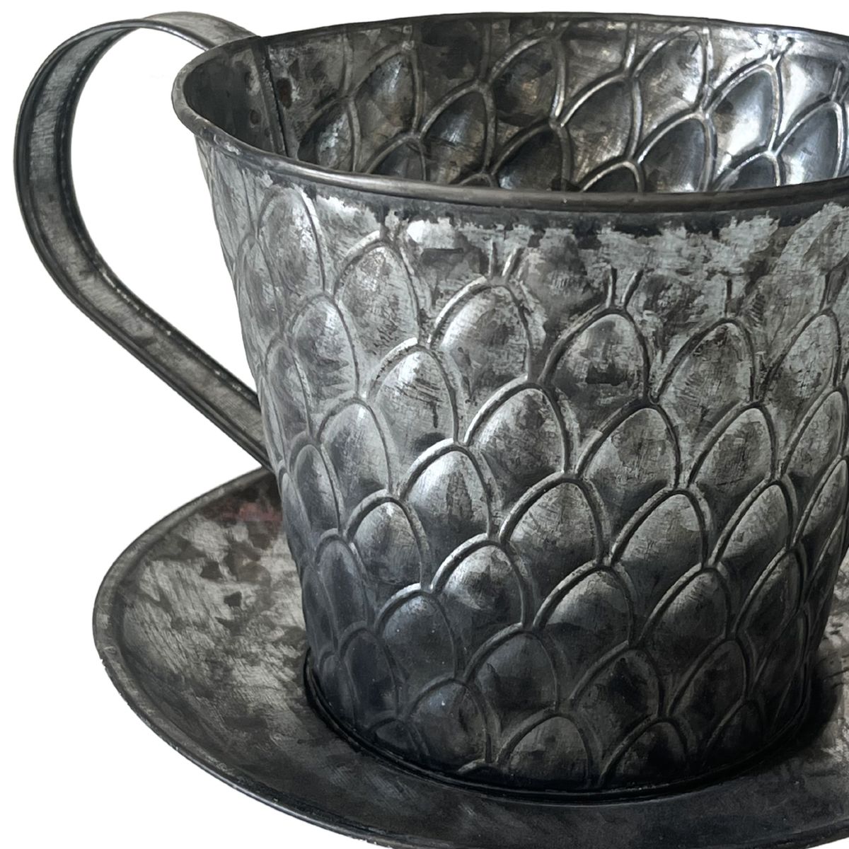 Flower pot cover in zinc in the shape of a cup