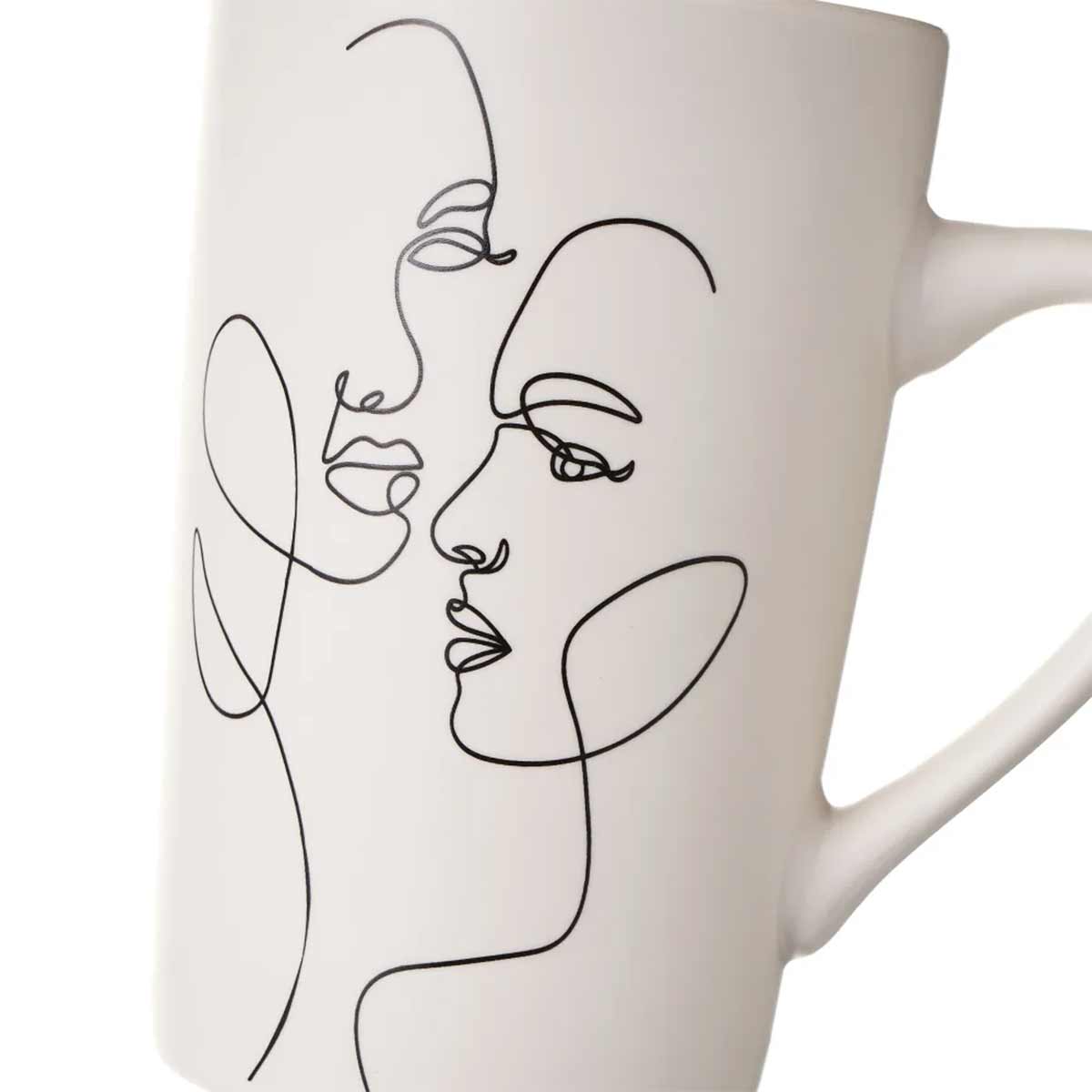 Set of 4 ceramic mugs