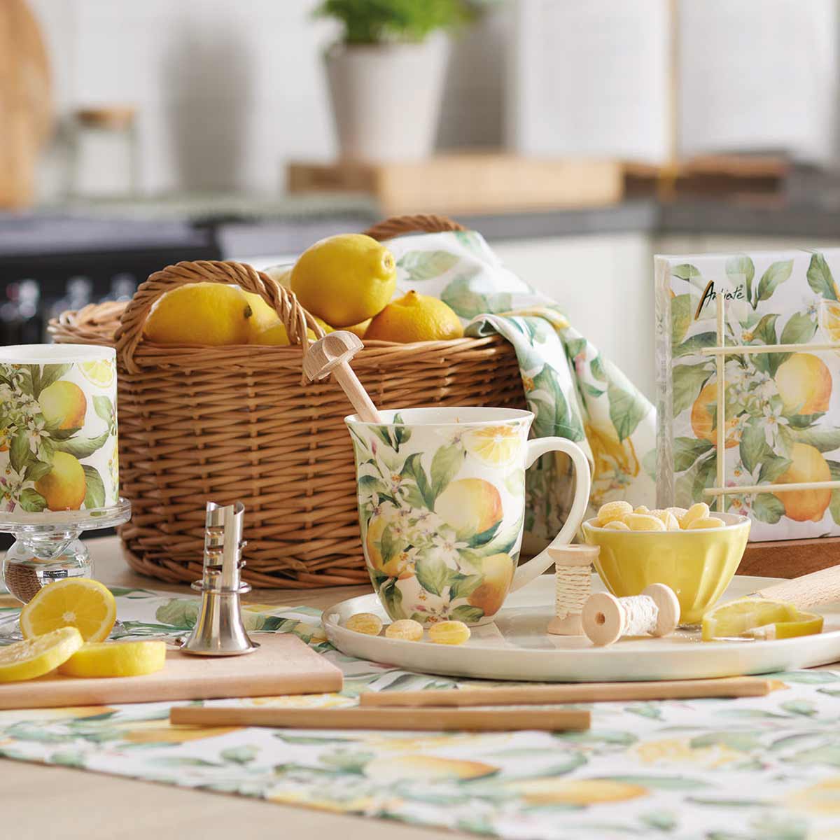 Fine Bone China Mug Lemon