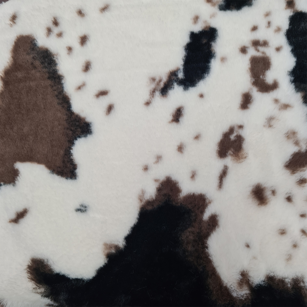 Carpet imitation cowhide 140 x 195 cm
