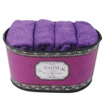 Gift box made of metal 4 towels 30 x 30 cm - 300 gr / m2