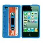Iphone silicone bleue shell 5 audiocassette.