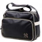 New York Yankees retro black shoulder bag