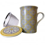 Porcelain mug with infuser
