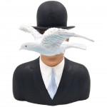 Magritte - L'homme au Chapeau Melon 15 cm