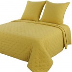 Provencal boutis 240 x 260 cm with pillowcases - color saffron